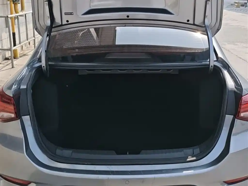Chevrolet Cavalier 2020 Redline 325T Automatic Delight (China VI) фото 17