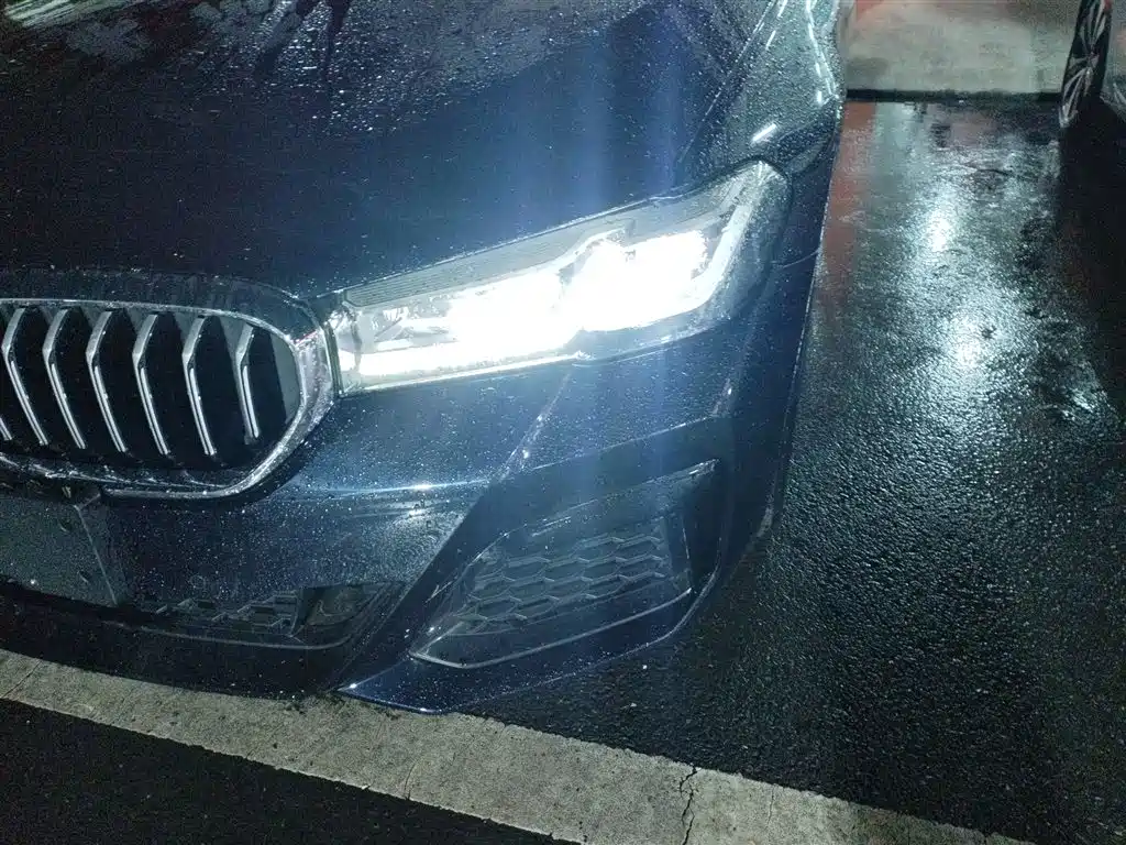 BMW 5 Series 2023 530Li Leading M Sport Package фото 3