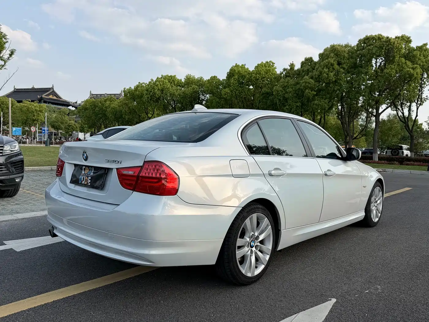 BMW 3 Series (Import) 2010 320i Luxury фото 13