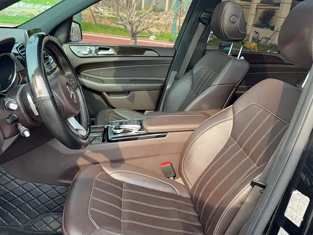 Mercedes-Benz GLS 2018 GLS 400 4MATIC Dynamic фото 18