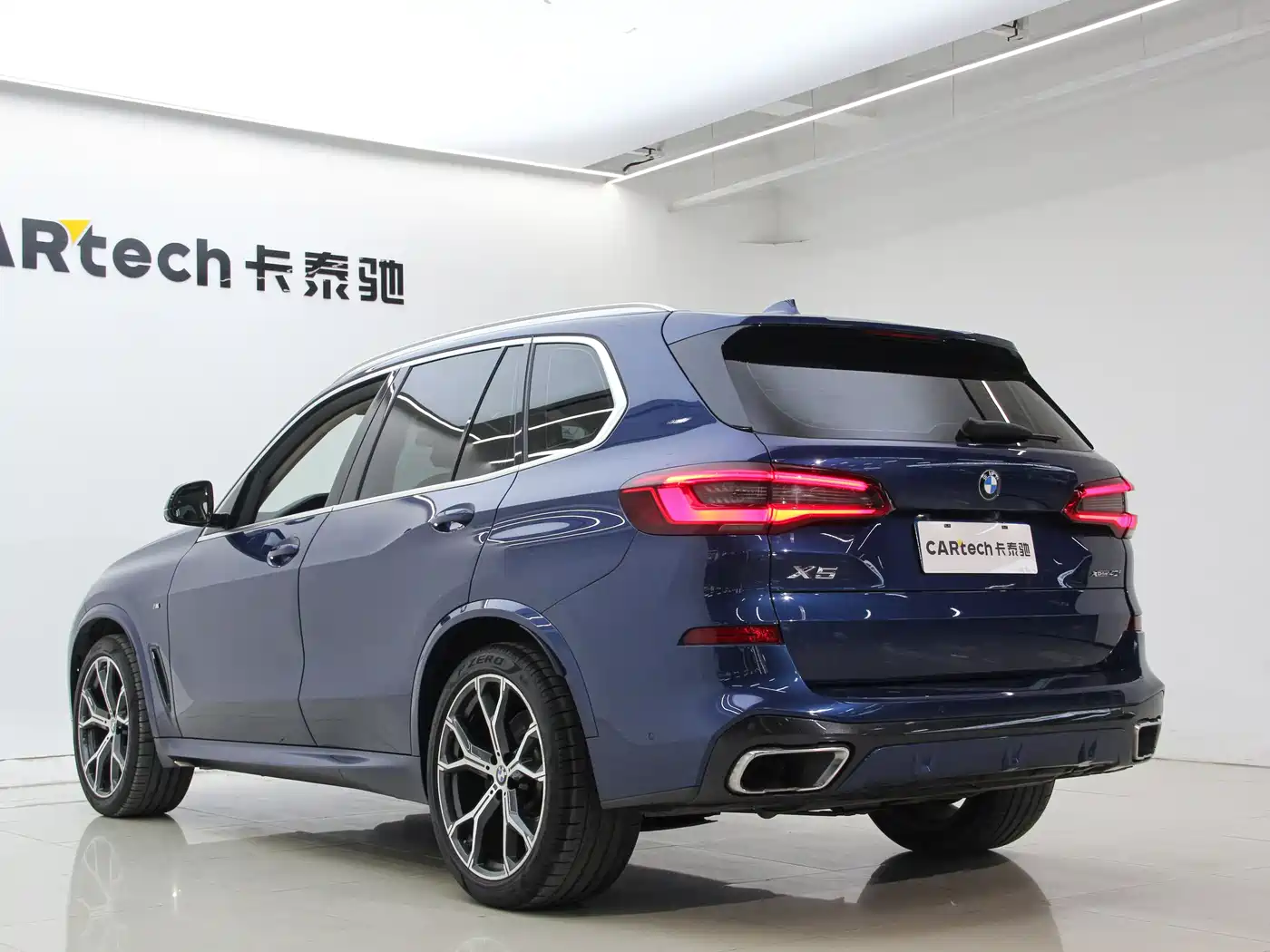 BMW X5 (Import) 2019 xDrive40i Exclusive M Sport Package фото 20
