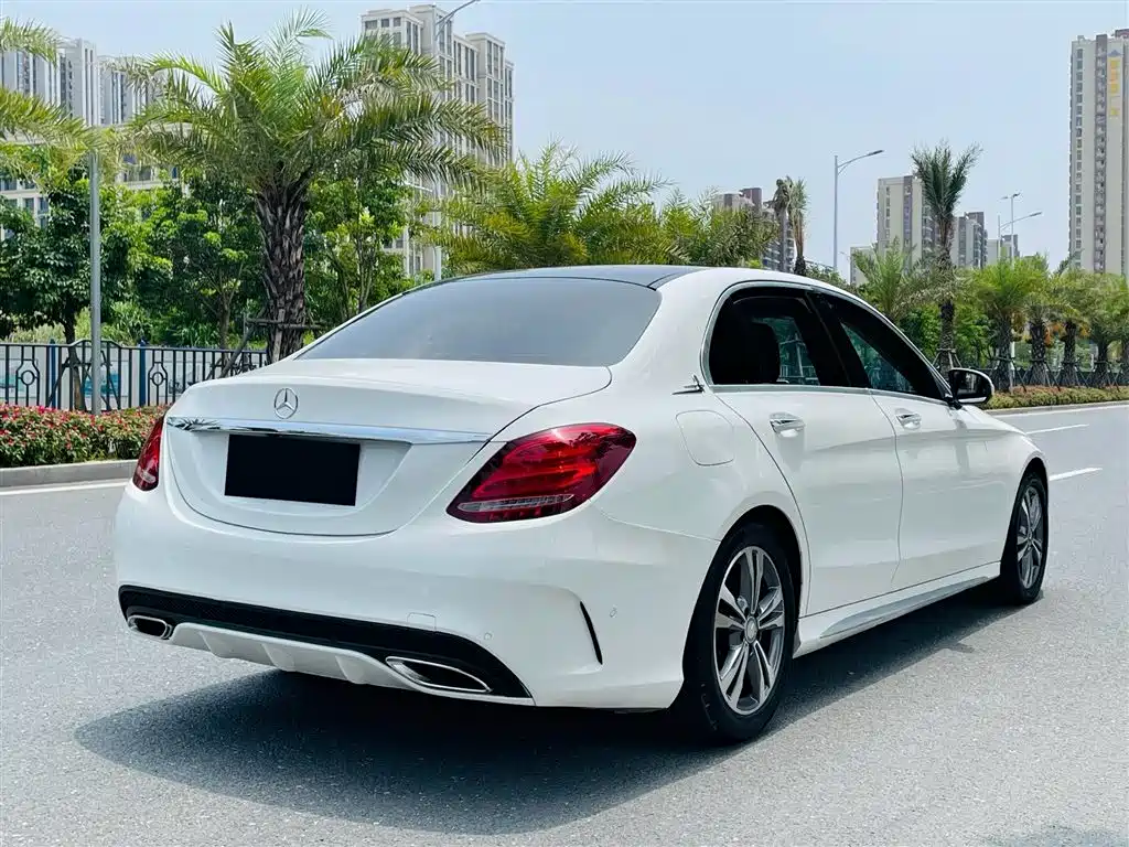 Mercedes-Benz C-Class 2016 C 200 L Sport фото 4