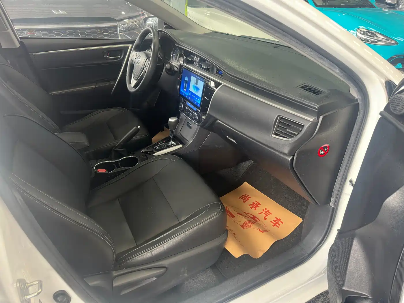 Toyota Corolla 2014 1.8L CVT GLX-i фото 17