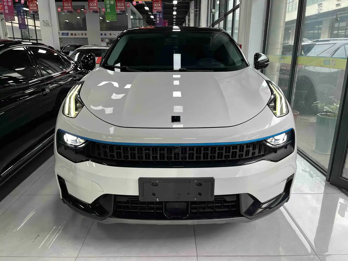 Lynk & Co 05 2022 2.0TD 2WD Shine Halo фото 2