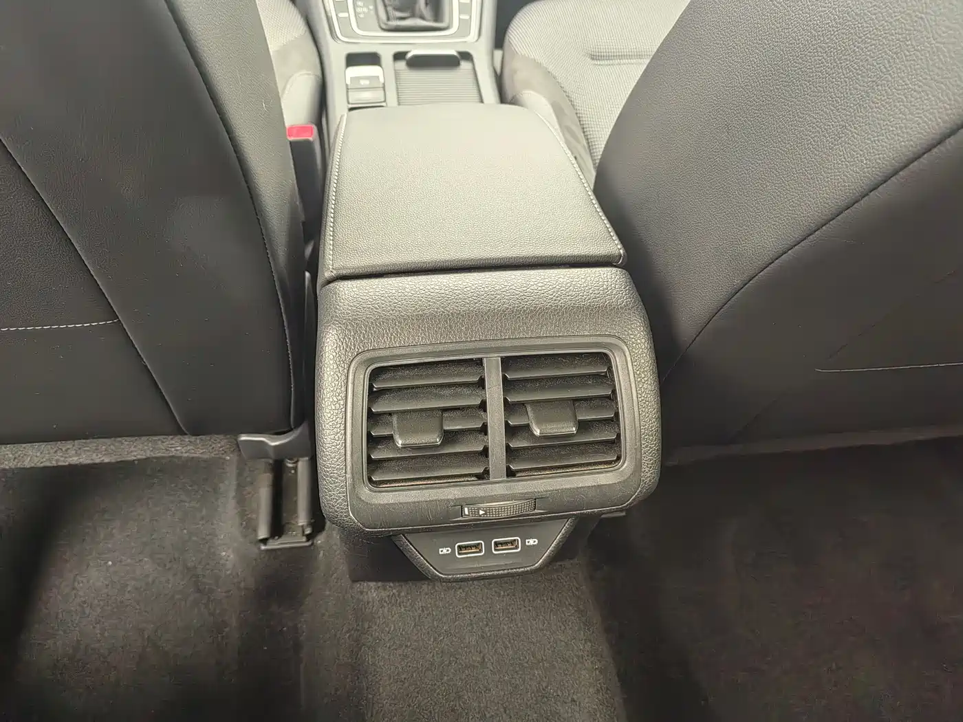 Volkswagen Golf 2020 280TSI DSG Comfort фото 7