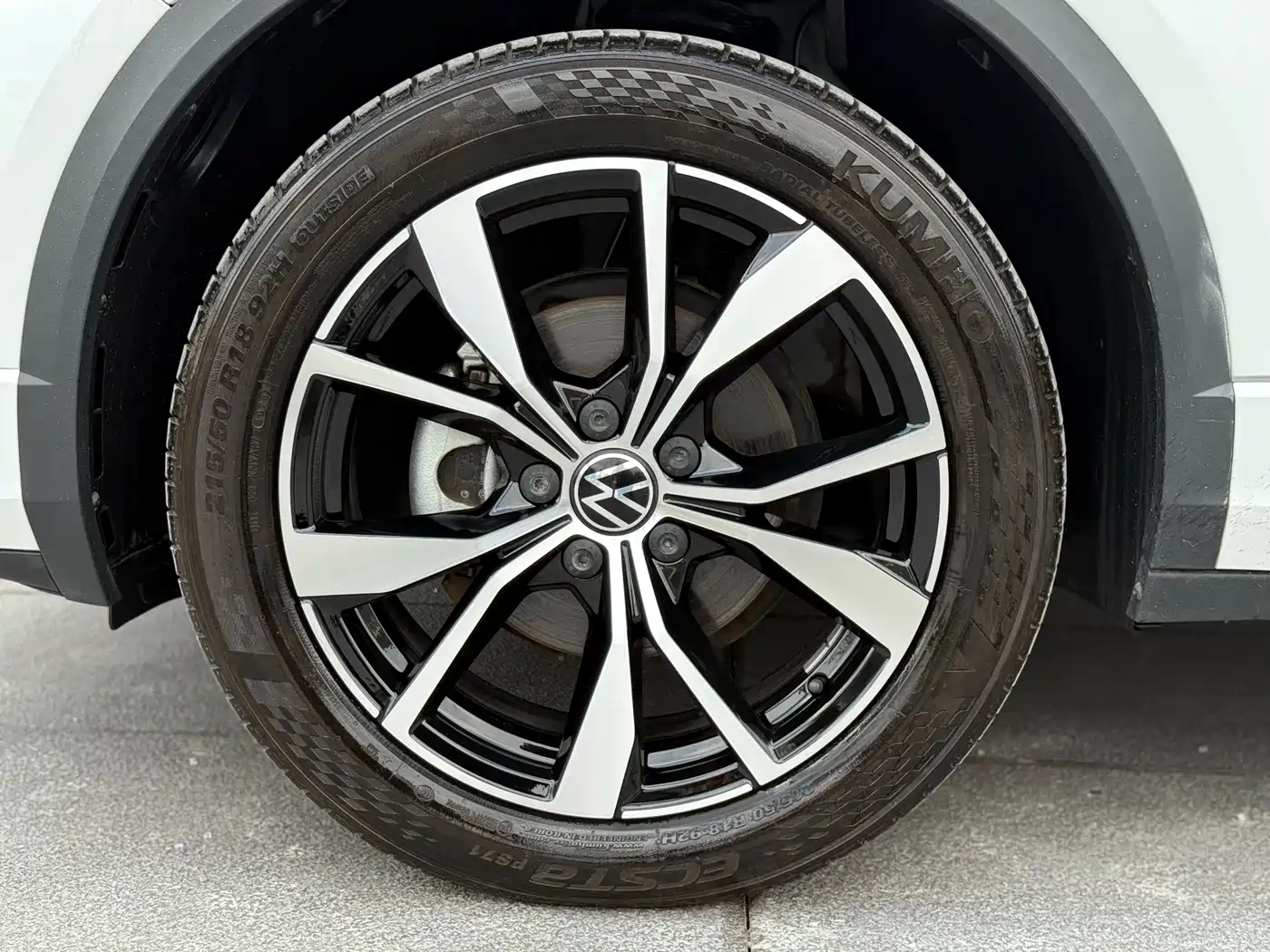 Volkswagen T-ROC 2023 300TSI DSG 2WD Dawn Edition фото 10