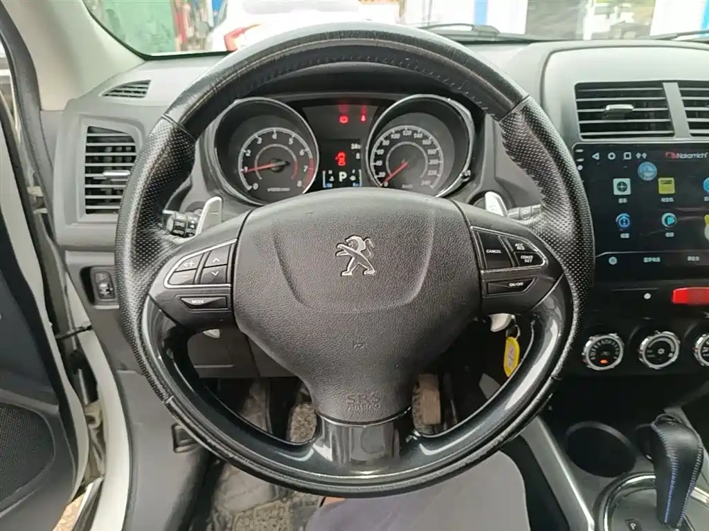 Peugeot 4008 (Import) 2013 2.0L 4WD Fashion фото 10
