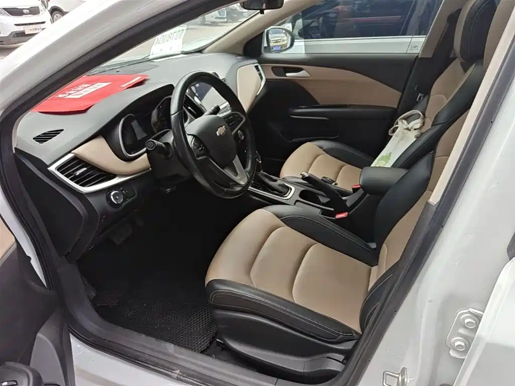 CHEVROLET CRUZE