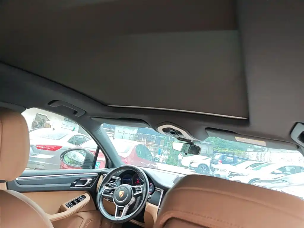 Porsche Macan 2018 Macan 2.0T фото 18