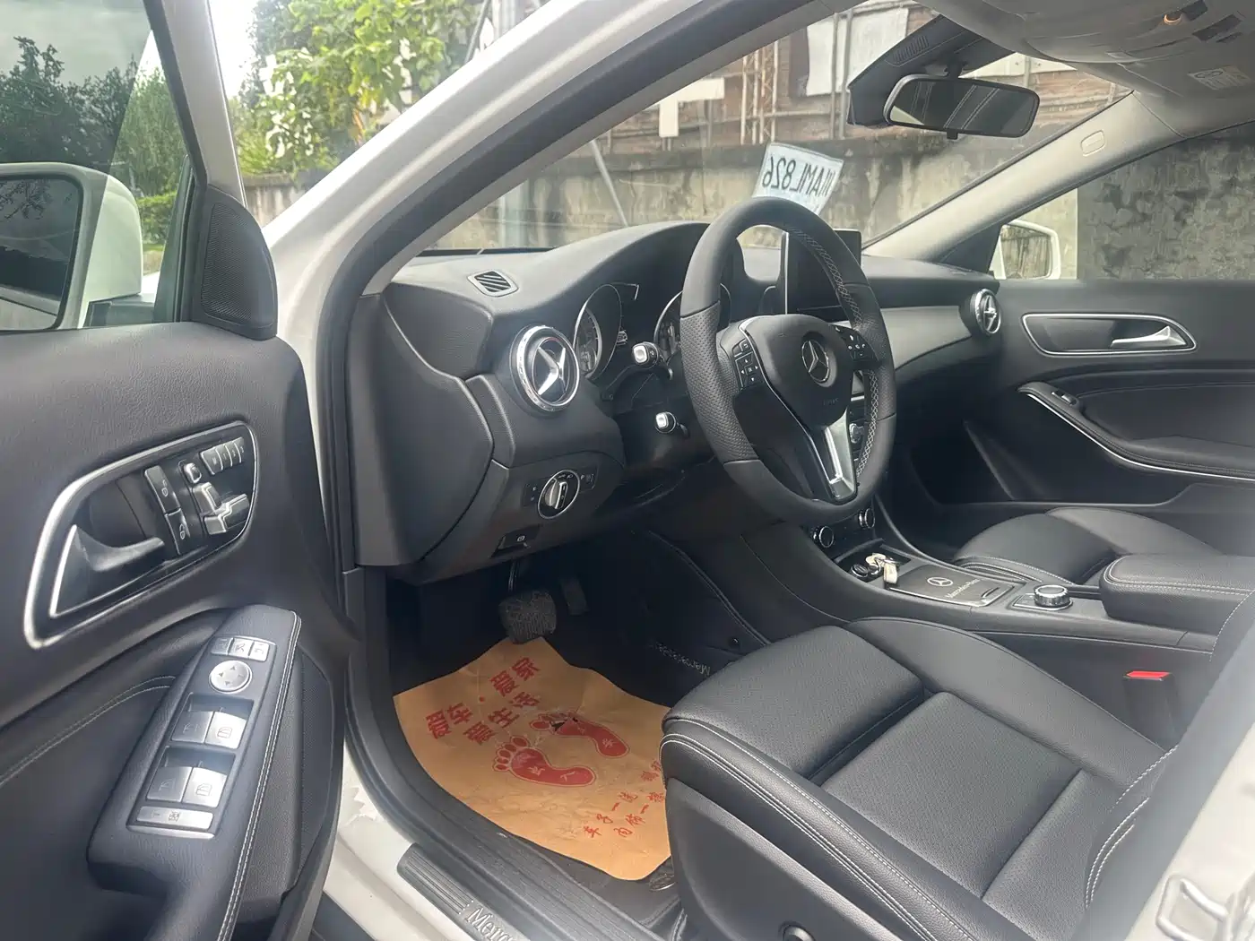 Mercedes-Benz GLA 2016 GLA 200 Dynamic фото 4