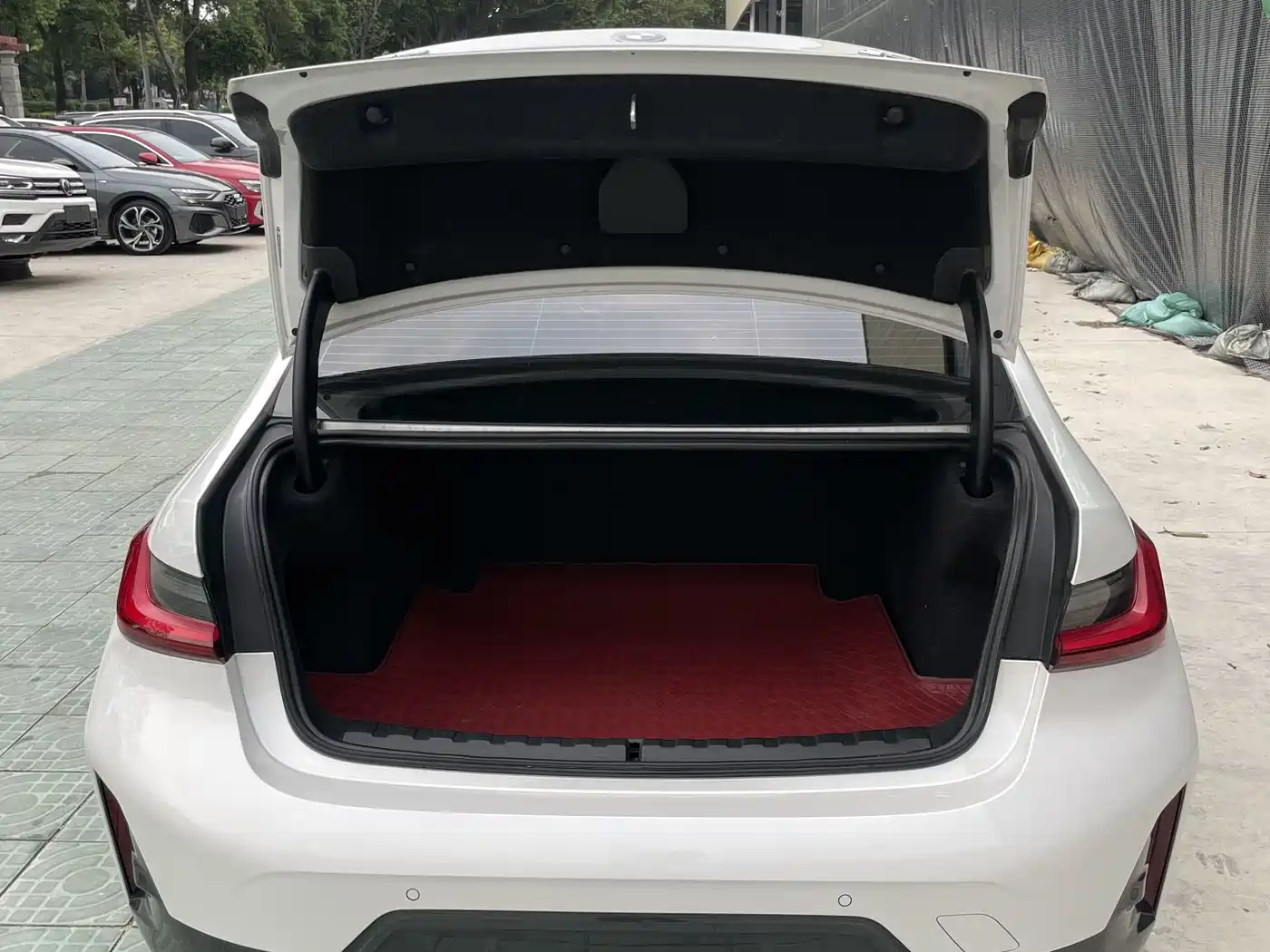 BMW 3 Series 2023 320Li M Sport Package фото 25