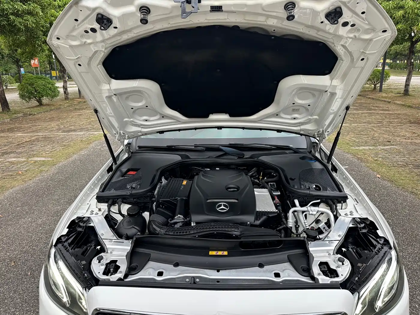 Mercedes-Benz E-Class 2019 E 200 L Sport фото 21