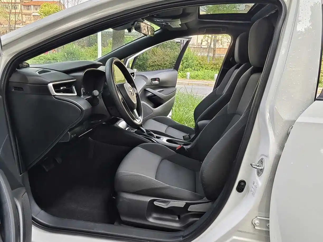 Toyota Levin 2022 185T CVT Luxury Edition фото 18
