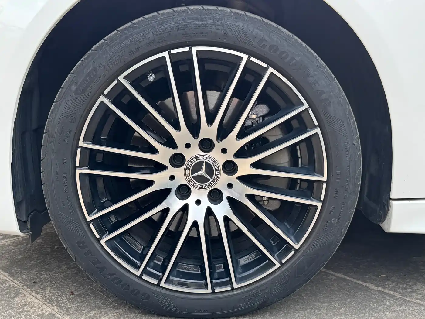 Mercedes-Benz C-Class 2024 Facelift III C 260 L Sport фото 7