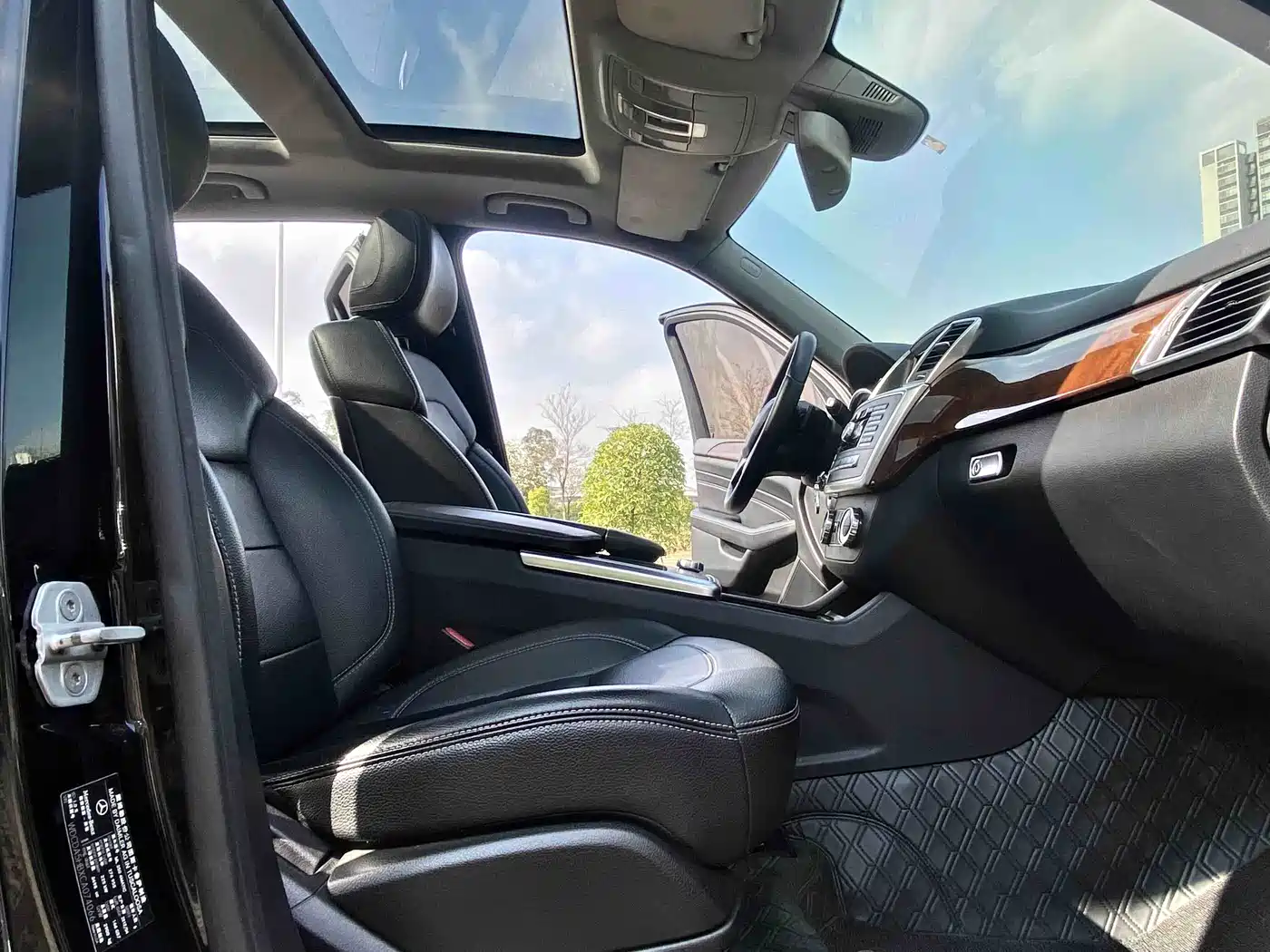 Mercedes-Benz M-Class 2012 Model ML 350 Dynamic фото 10