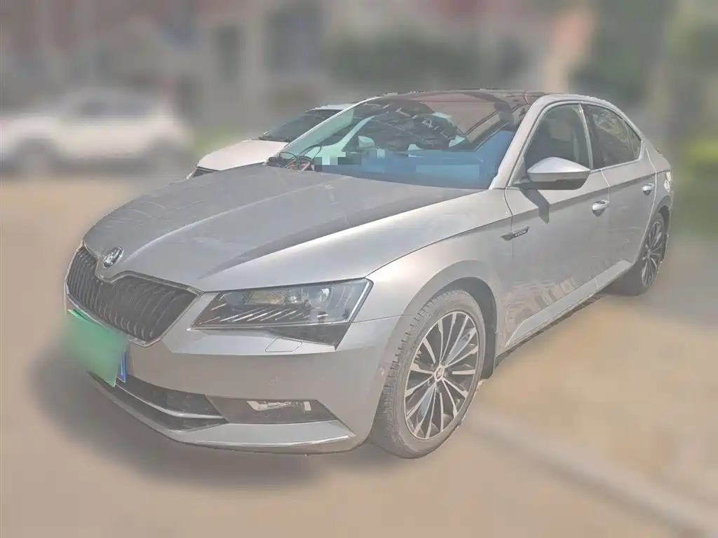 Škoda Superb 2016 TSI330 DSG Smart Edition