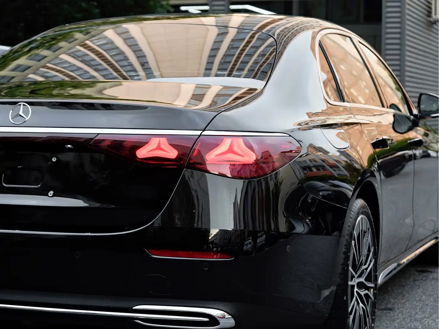 Mercedes-Benz E-Class, миниатюра 6