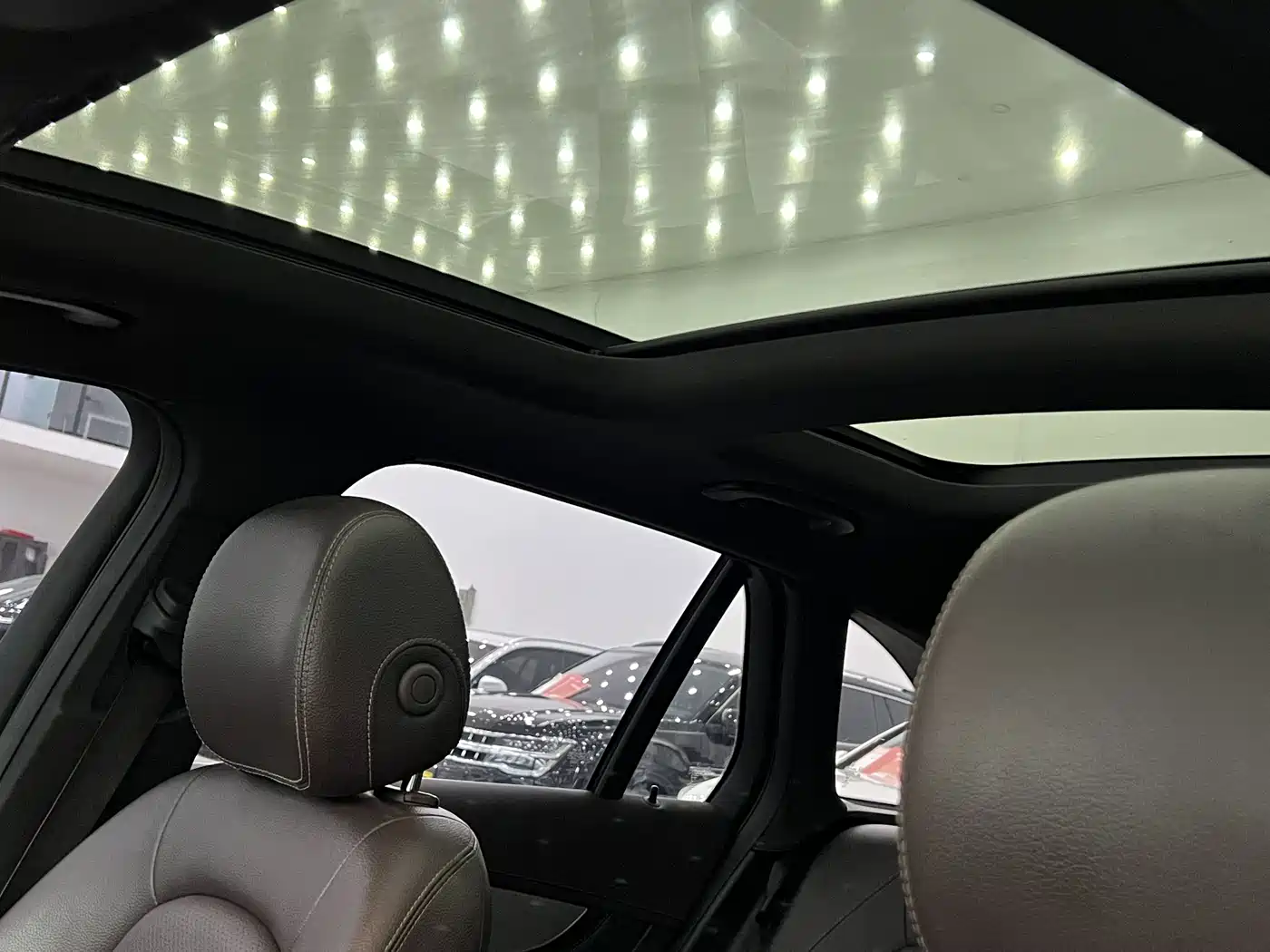 Mercedes-Benz GLC 2018 Facelift GLC 200 4MATIC фото 18