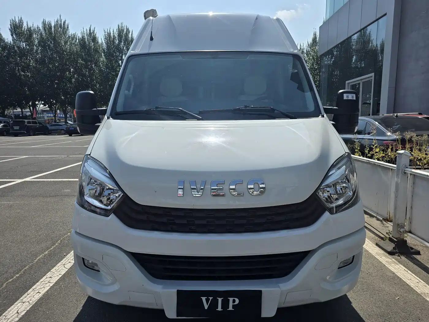 Iveco Daily 2023 2021 2.0T Manual Chaorui Long Wheelbase Short Overhang High Roof Sliding Door F1A