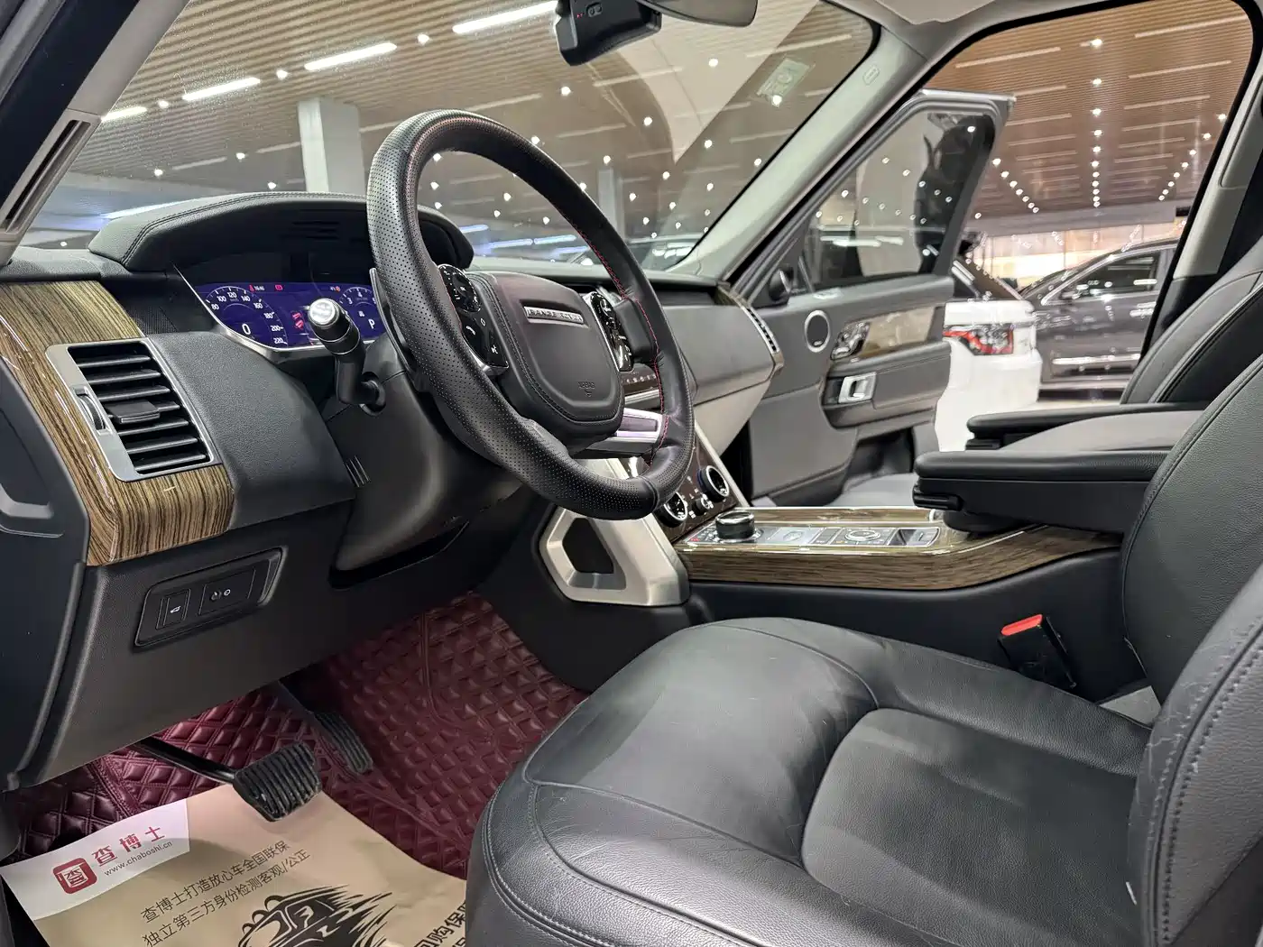 Land Rover Range Rover 2019 3.0 SC V6 Golden Age Edition фото 8