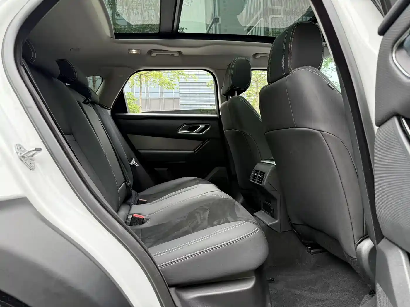 Land Rover Range Rover Velar 2021 P250 фото 16