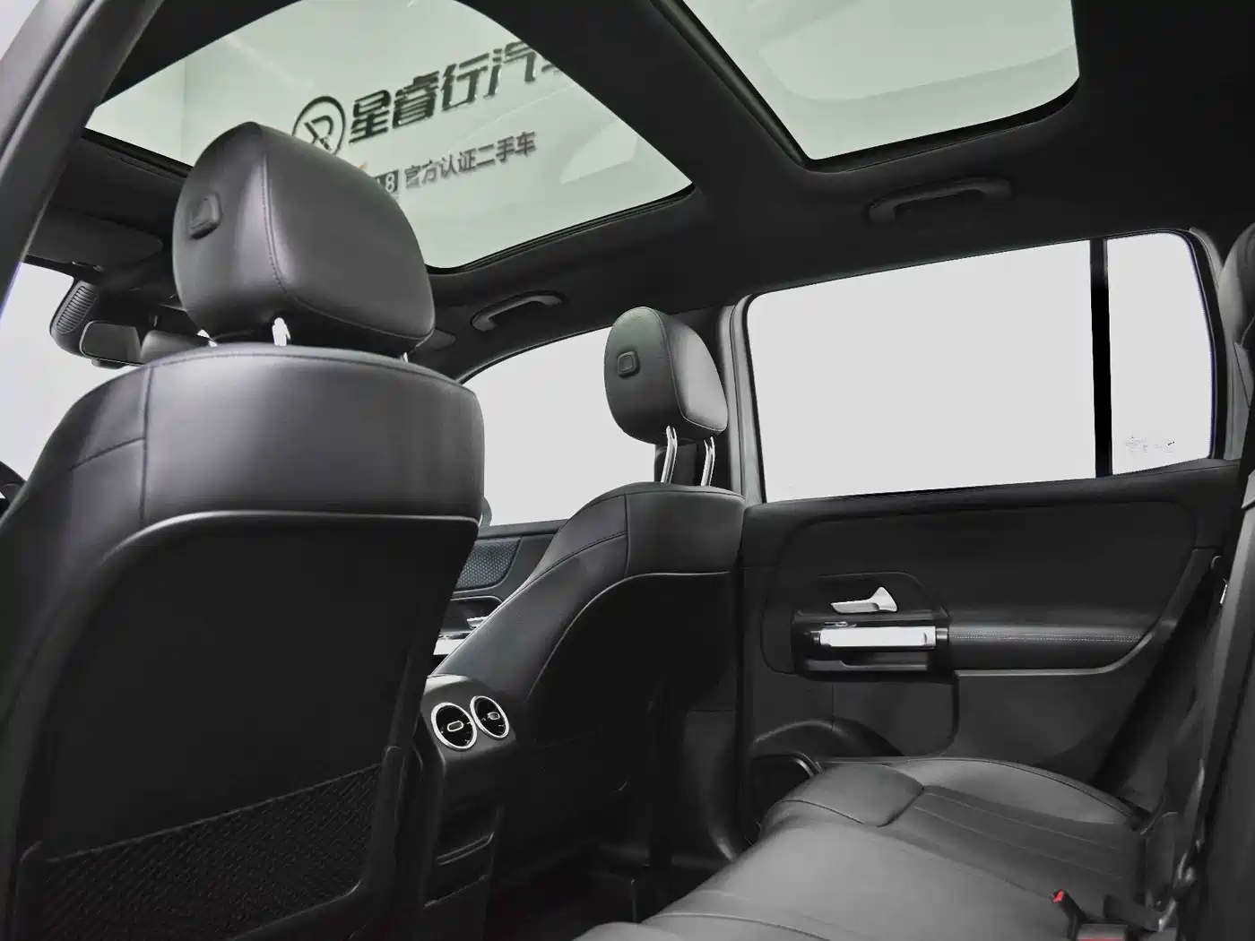 Mercedes-Benz GLB 2024 GLB 220 Dynamic фото 5