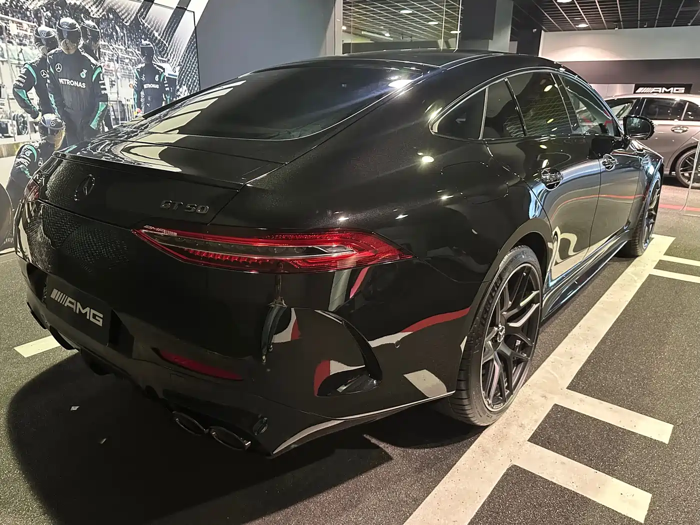 Mercedes-Benz AMG GT 2026 AMG GT 50 4-Door Coupe China Special Edition фото 11