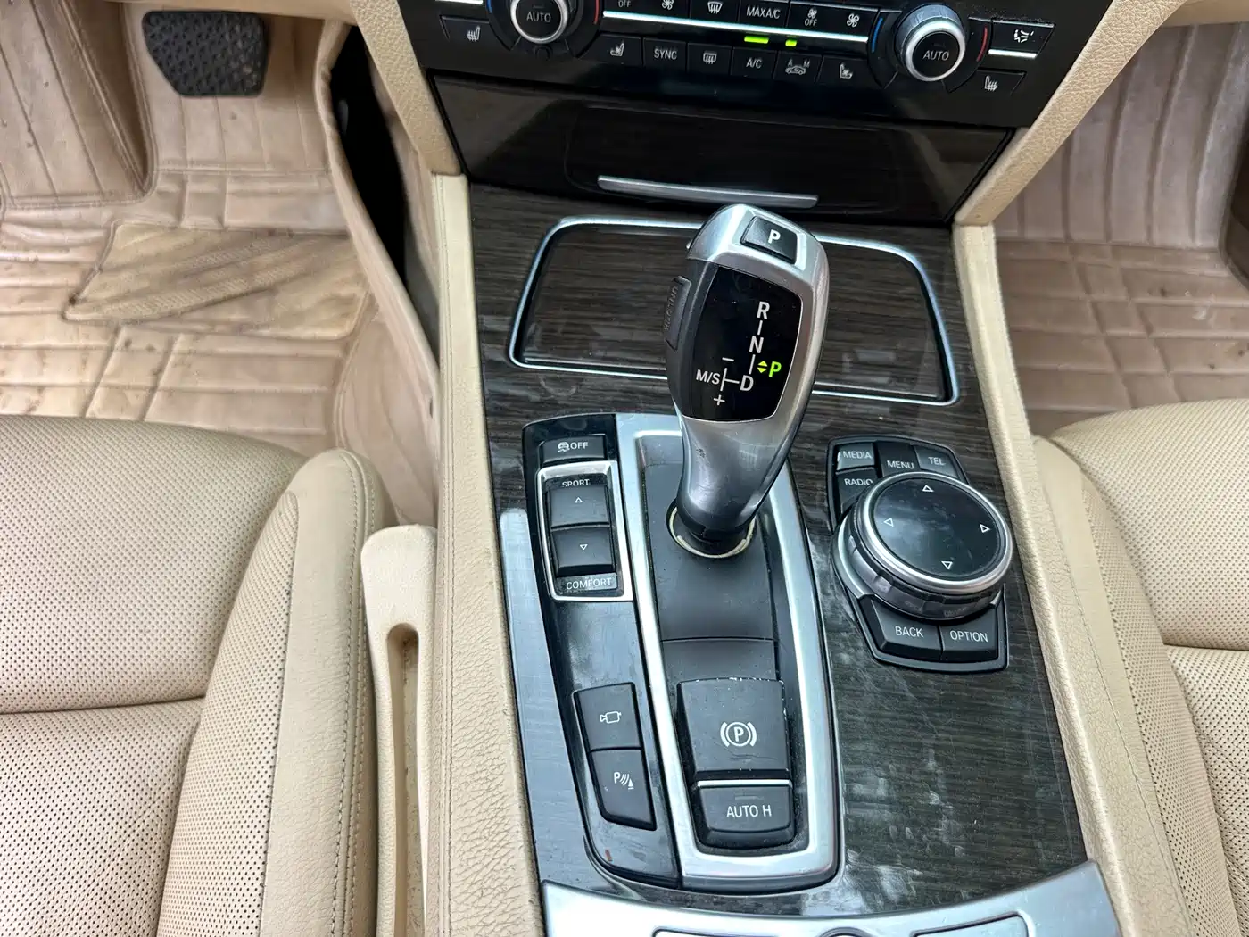 BMW 7 Series 2014 2013 Model 730Li Luxury