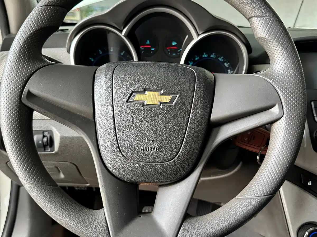 Chevrolet Cruze 2012 2012 1.6L SL Heaven & Earth Edition AT