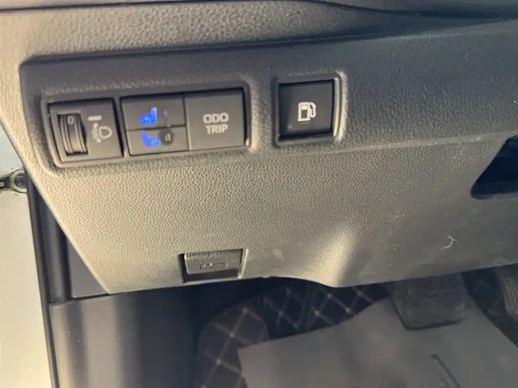 Toyota Levin 2024 Smart Hybrid 1.8L Luxury Edition фото 14