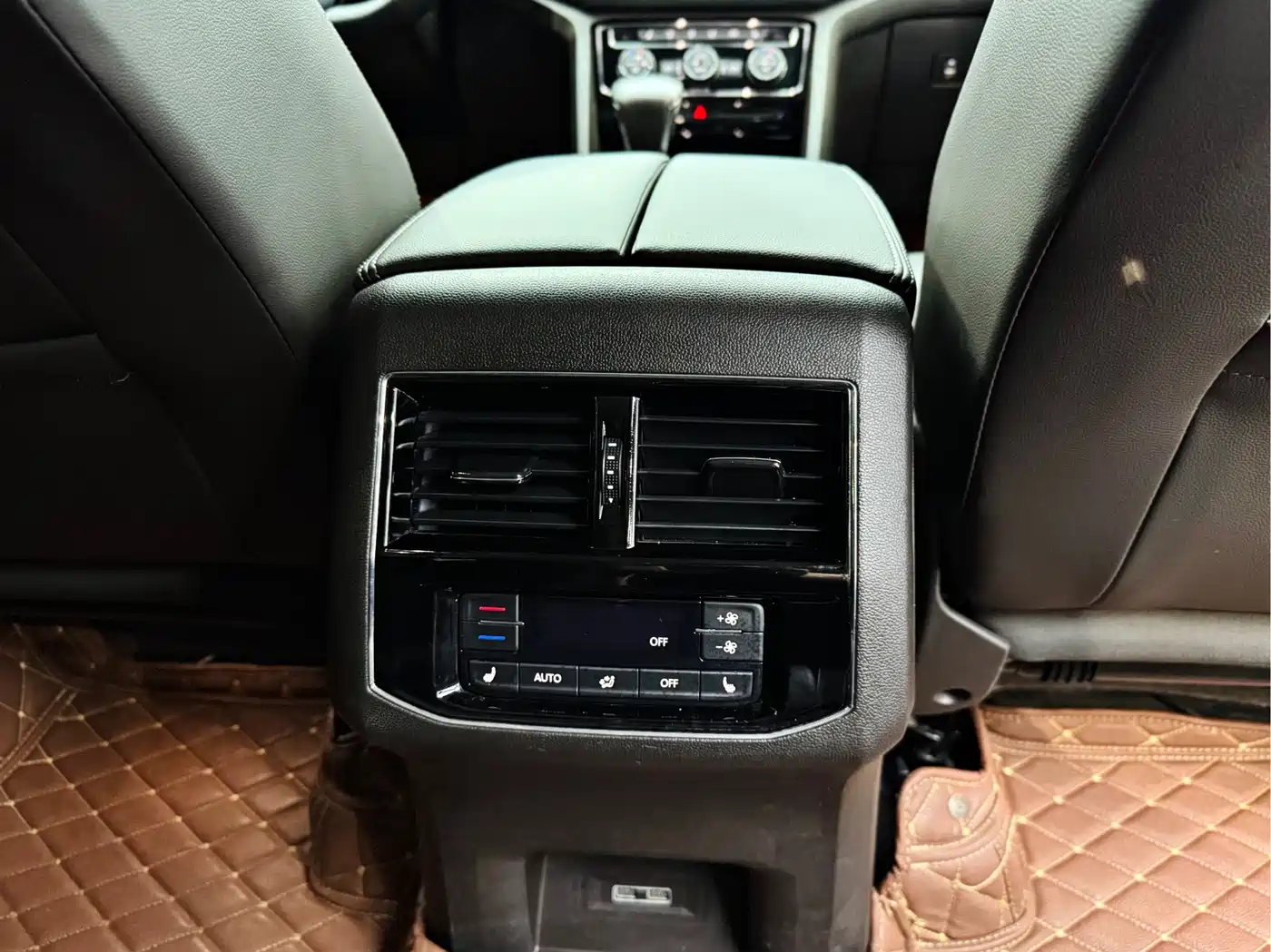 Volkswagen Teramont 2017 330TSI 2WD Luxury фото 19