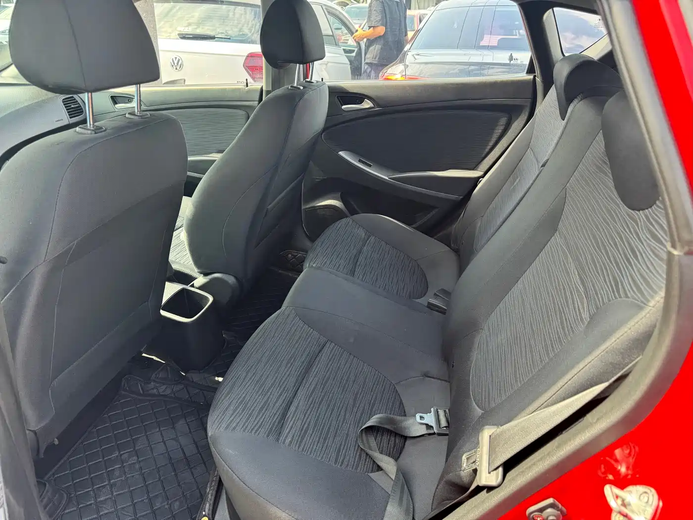 Hyundai Reina 2014 1.4L Manual GLX фото 6