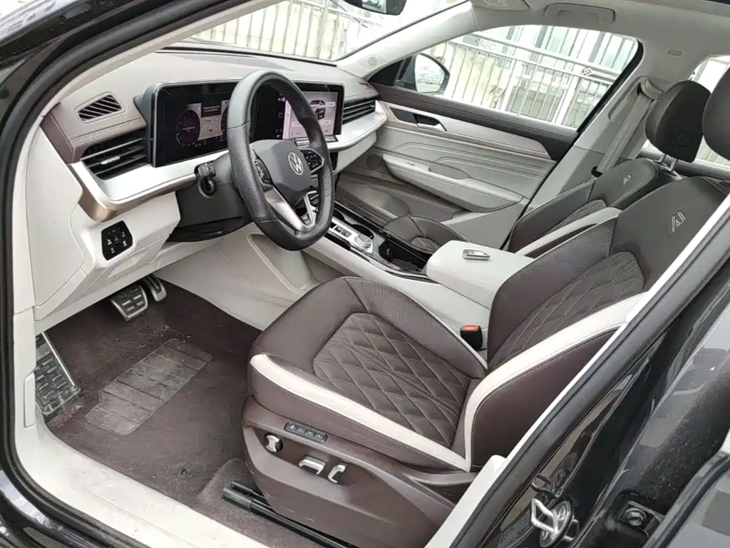 Volkswagen Talagon 2023 380TSI 4WD R-Line Touring Edition фото 15