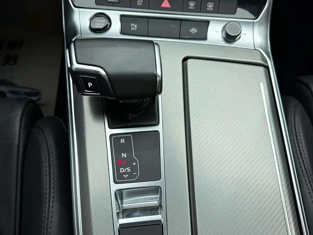 Audi A6L 2022 40 TFSI Luxury Elegance фото 23