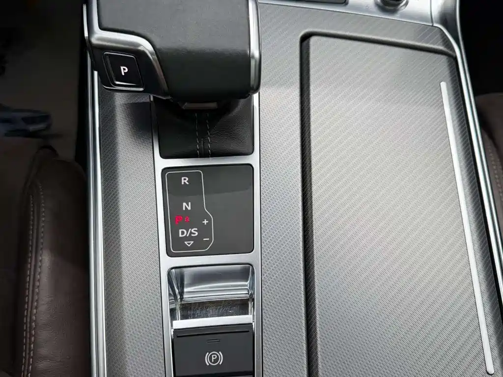 Audi A7L 2022 45 TFSI S-line Future Dream Edition фото 23