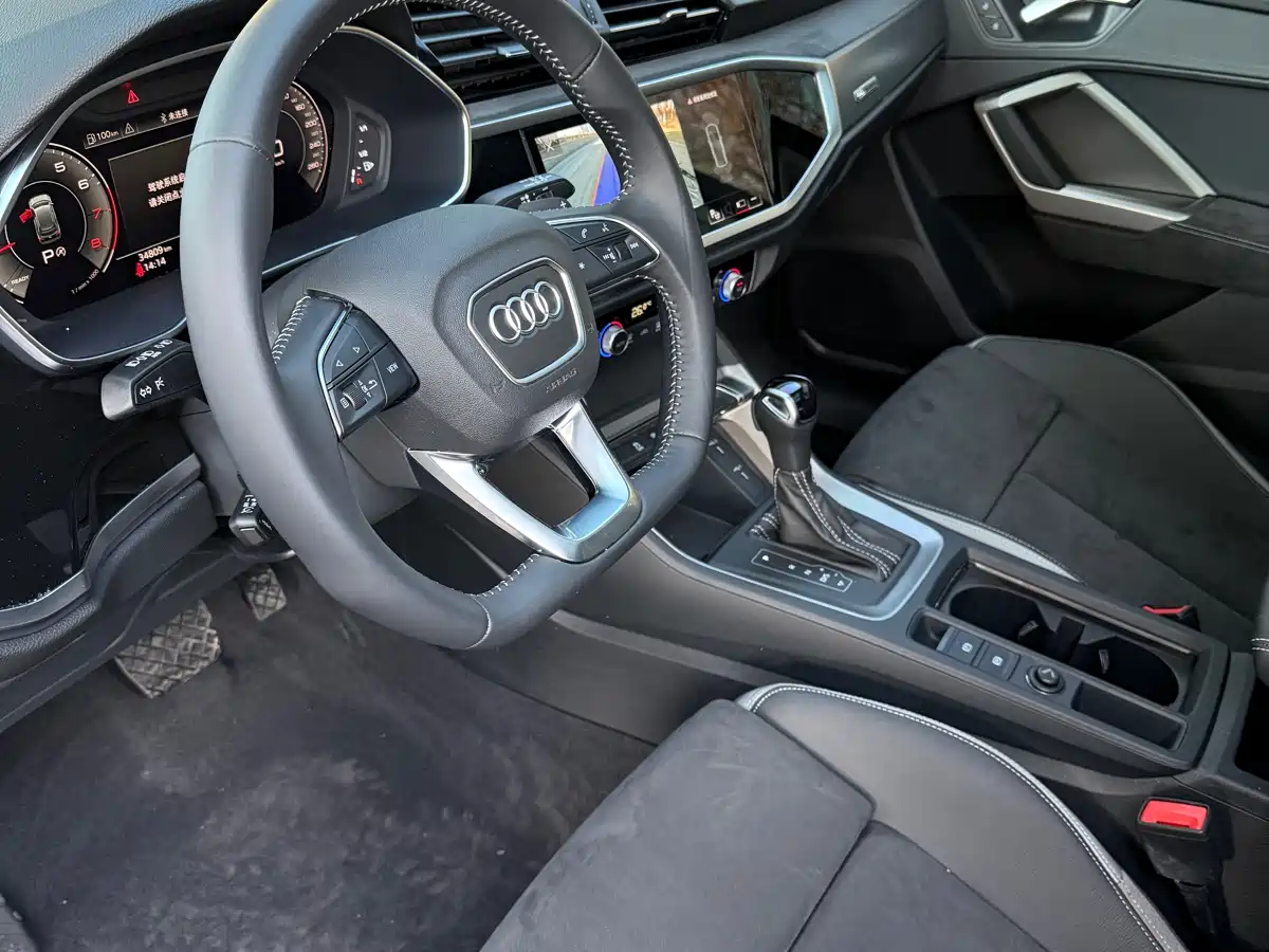 Audi Q3 2022 35 TFSI Fashion Dynamic фото 13