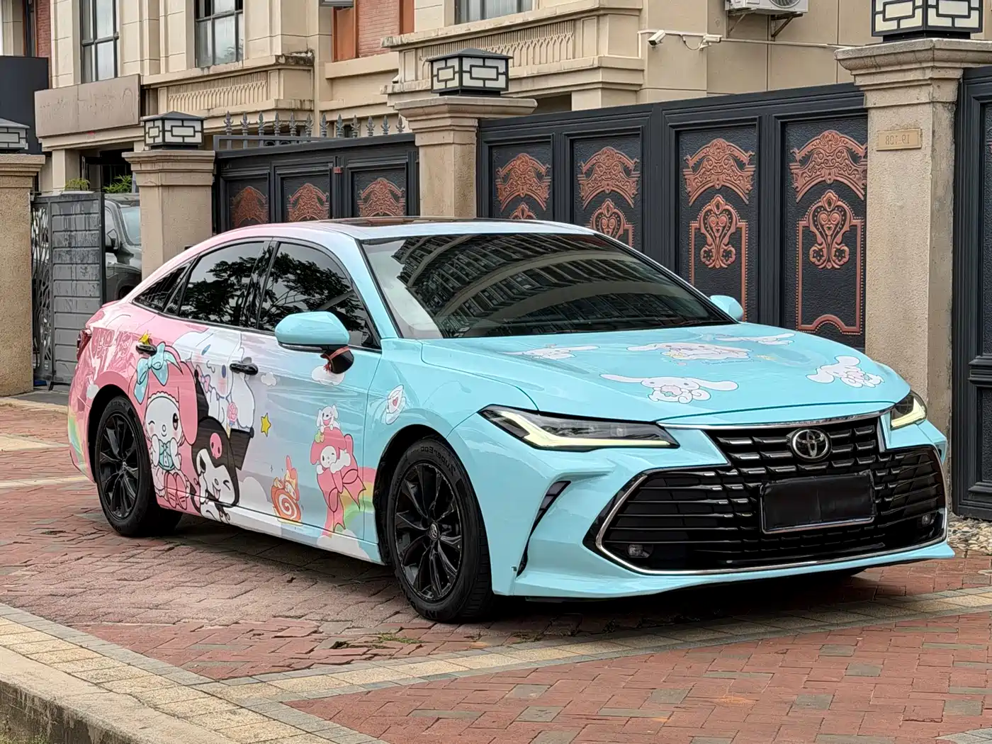 Toyota Avalon 2023 2.0L Luxury Edition фото 3