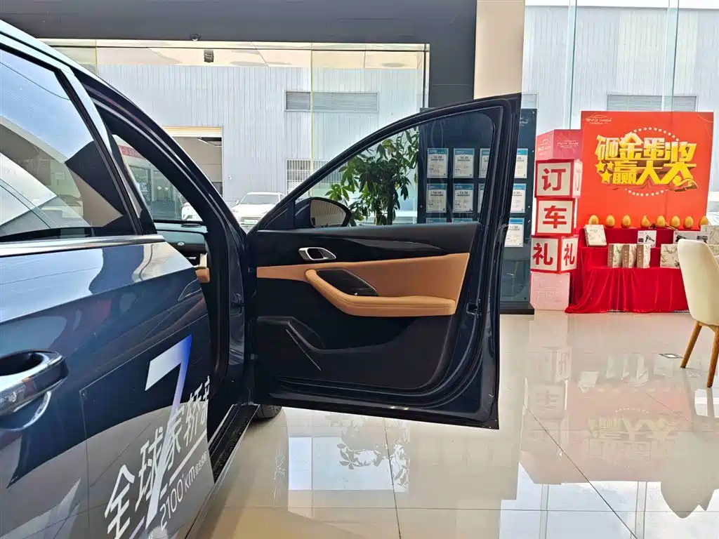 Geely Galaxy Galaxy A7 2025 EM-i фото 13