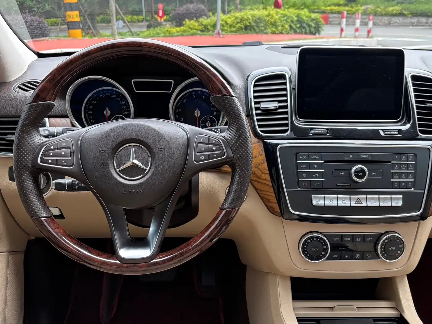 Mercedes-Benz GLE 2015 GLE 320 4MATIC фото 10