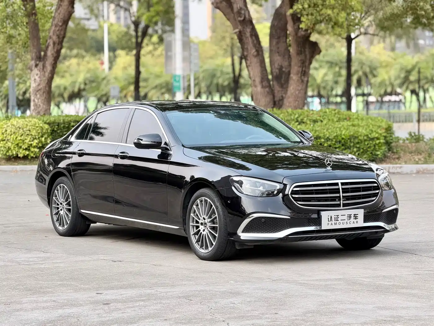 MERCEDES-BENZ E CLASS