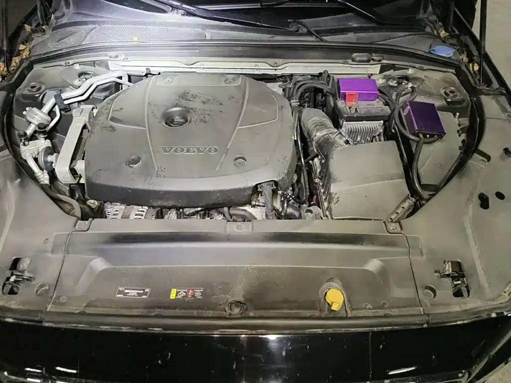 صورة 9 - Volvo S90
