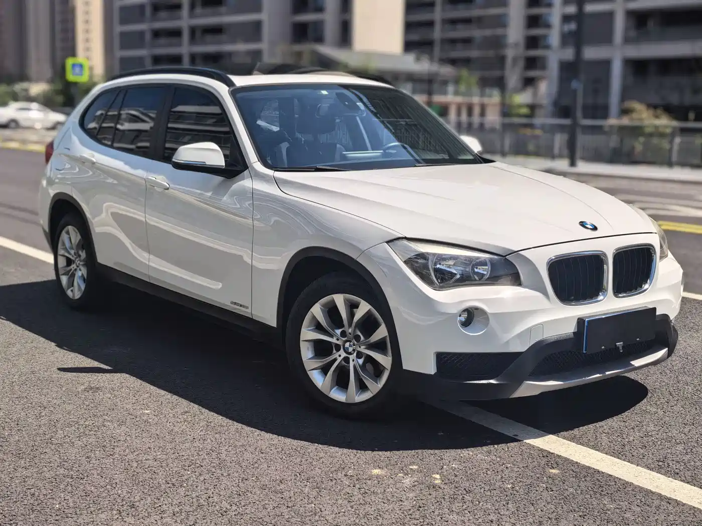 BMW X1 2013 sDrive18i Fashion фото 3