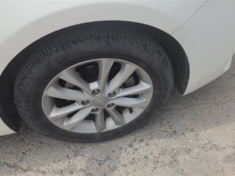 Kia K3 2016 1.6L Automatic GL фото 6