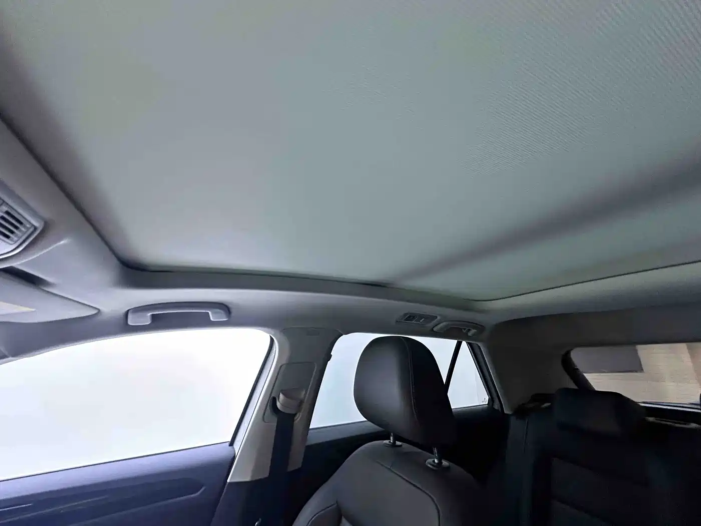 Volkswagen T-ROC 2022 280TSI DSG 2WD Comfort PLUS фото 14