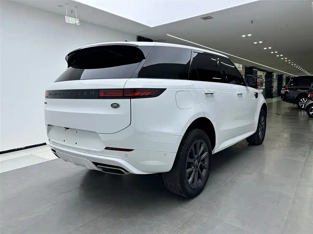 Land Rover Range Rover Sport 2023 400PS Dynamic SE фото 4