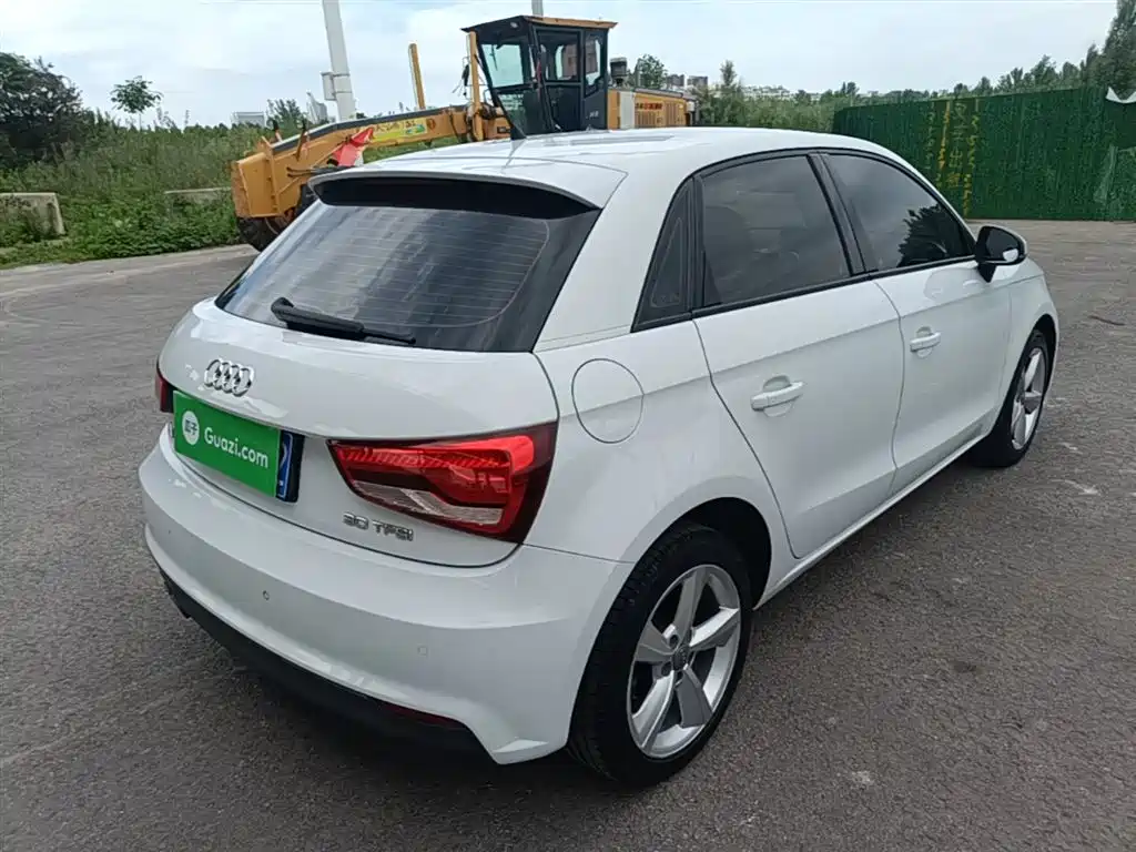 Audi A1 2016 30 TFSI Sportback Design Style Edition фото 7