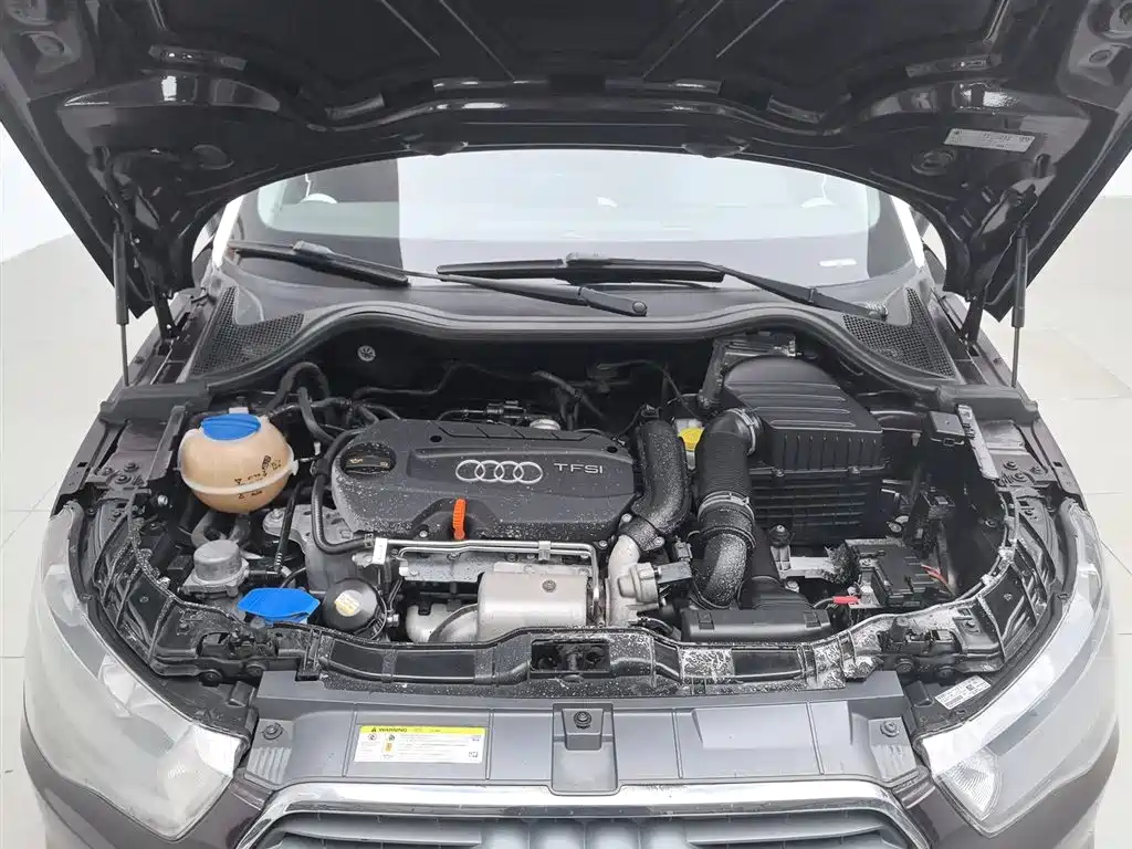 Audi A1 2012 1.4 TFSI Urban фото 6