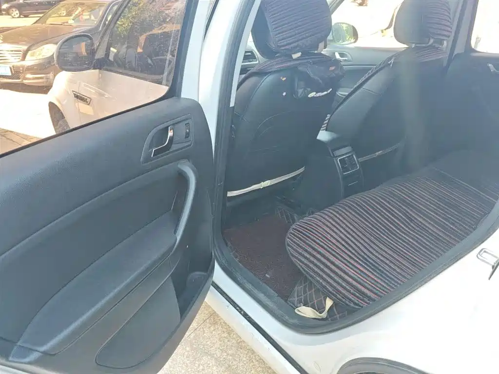 Škoda Yeti 2017 TSI280 DSG Pioneer фото 14