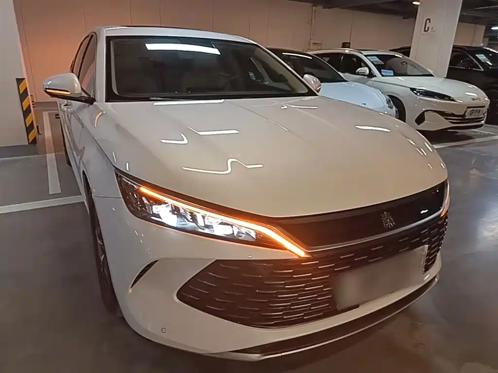 BYD Qin L 2024 DM-i 120KM Superior Edition фото 4