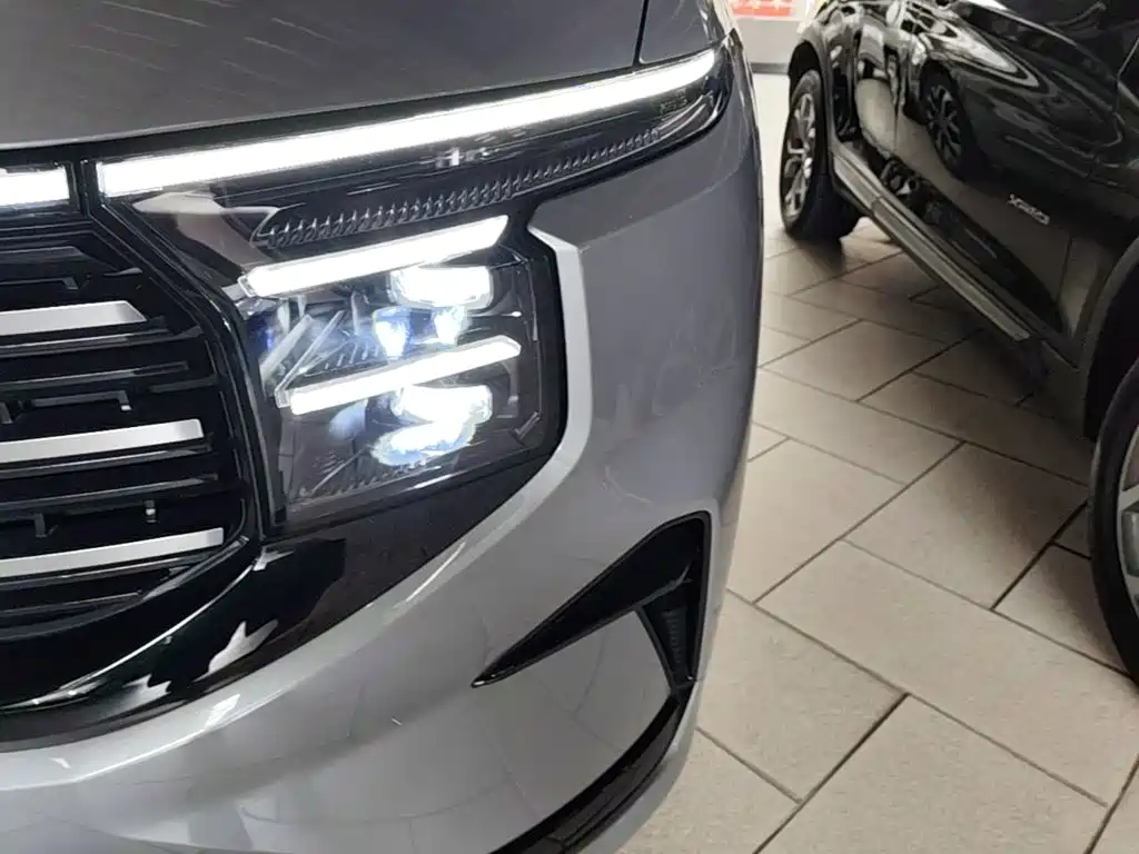 Ford Edge 2025 2026 Edge L 2.0T EcoBoost E Hybrid AWD 7-Seat Premium